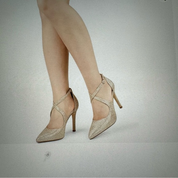 NWT Women’s Gold Glitter Heels Size 6  4" Pointed Toe Crossed Ankle Strap - Picture 11 of 16